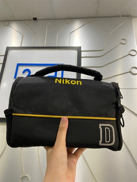 Máy ảnh Canon 60D - Màu đen - Ngoại hình: 97% - Màn LV trầy + ám hồng + gương lật bụi - Kèm túi + 1pin + dock sạc 3