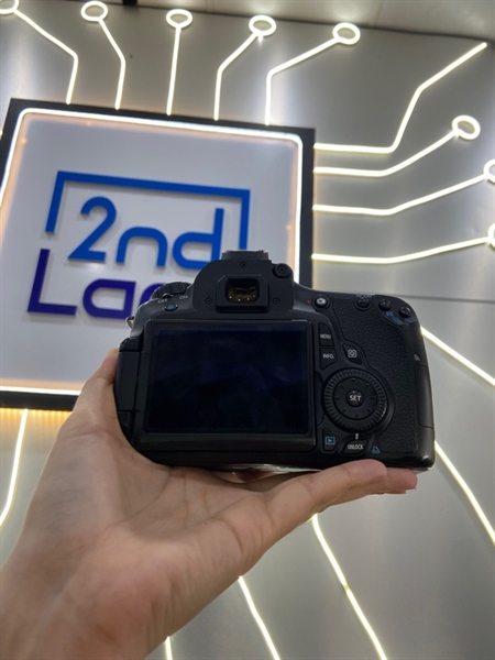 Máy ảnh Canon 60D - Màu đen - Ngoại hình: 98% - Mất nắp ống ngắm, màn ám hồng phản quang nặng, hơn 30 điểm chết sensor - Kèm 1 pin + dock sạc 3