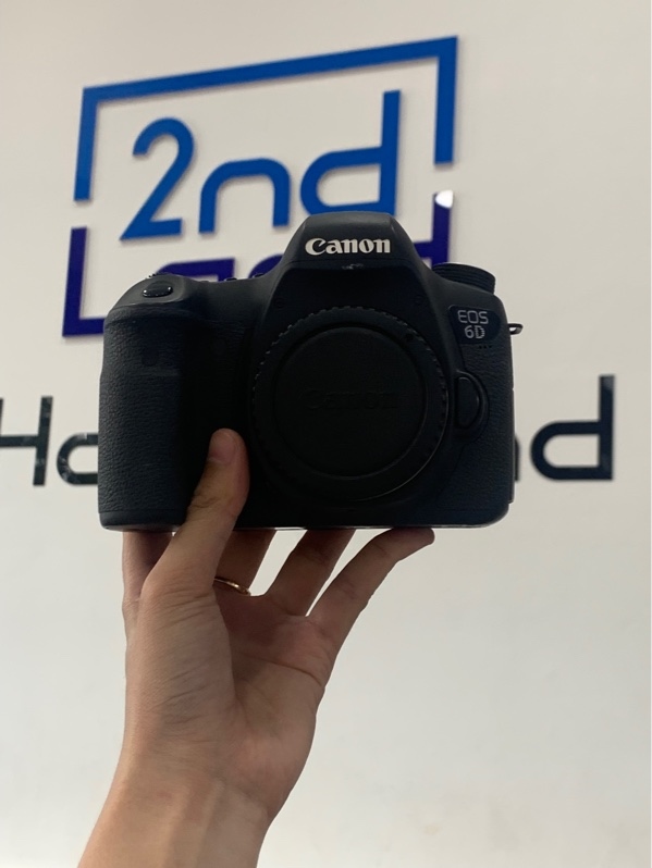 Máy ảnh Canon 6D - 10K shot - Màu đen - Ngoại hình: 97% - Kèm 1 pin + sạc