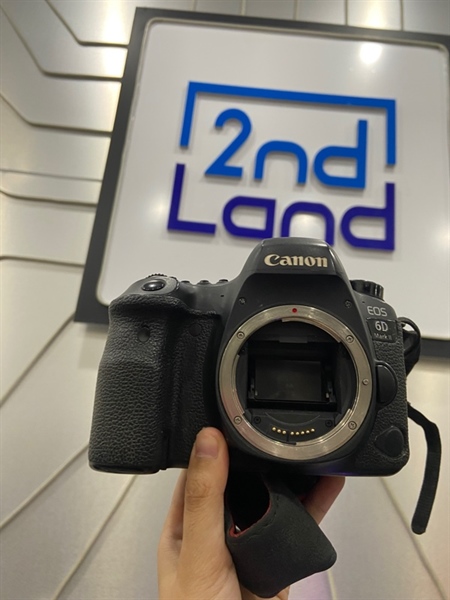 Máy ảnh Canon 6D Mark II - Màu đen - Ngoại hình: 97% - Body - Kèm 1 pin + 1 bộ sạc