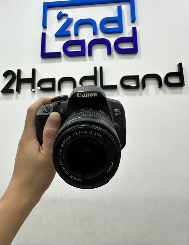 Máy ảnh Canon 700D - Màu đen - Ngoại hình 96% - Mất cao su bên hông, màn ám tối viền nặng - Kèm túi + 1 Pin + Lens kit 18-55mm IS STM + Sạc