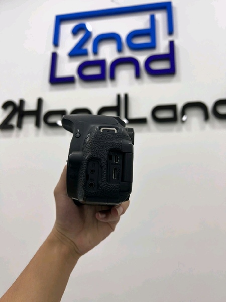 Máy ảnh Canon 700D - Màu đen - Ngoại hình 97% - Màn ám - Kèm sạc + 2 Pin 1
