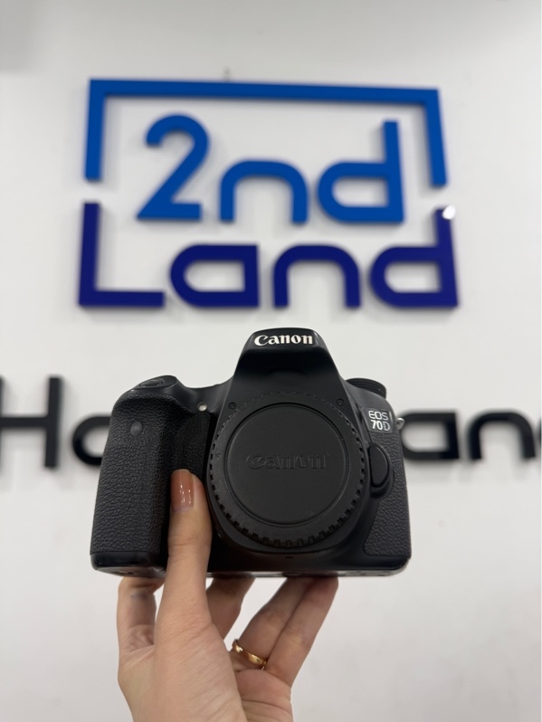 Máy ảnh Canon 70D - Màu đen - Ngoại hình 98% - Kèm 2 pin, 1 sạc