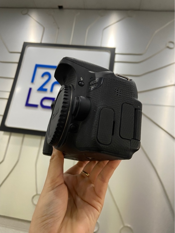 Máy Ảnh Canon 750D - Màu đen - Ngoại hình: 97% - Kèm túi + thẻ + 1 sạc + 1 pin