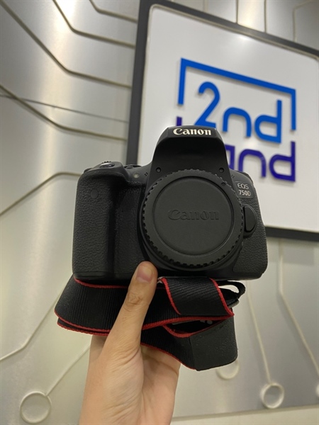 Máy ảnh Canon 750D - Màu đen - Ngoại hình: 98% - Màn LV bị tối 4 góc viền - Kèm túi + 1 pin + dock sạc