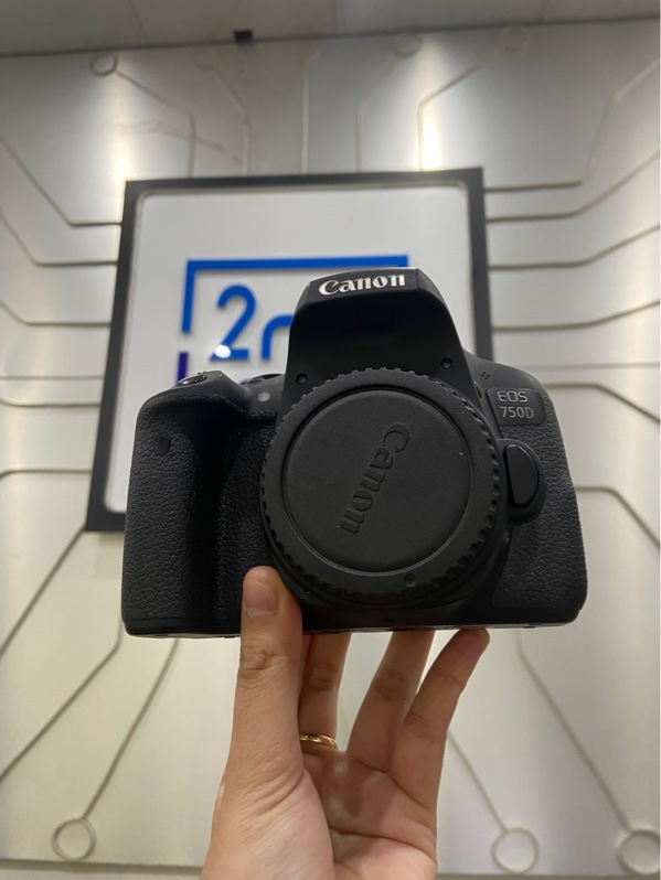 Máy Ảnh Canon 750D - Màu đen - Ngoại hình: 98% - Màn LV tối viền 4 góc - Kèm túi, sạc, 1 pin