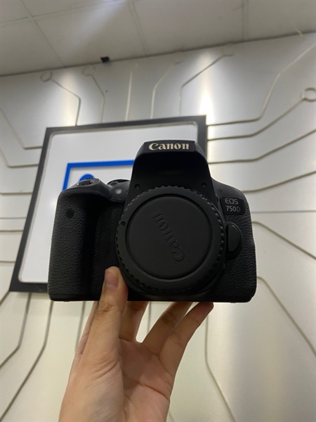 Máy ảnh Canon 750D - Màu đen - Ngoại hình: 98% - Mất miếng đệm ngắm - Kèm túi + 1 Pin + dock sạc