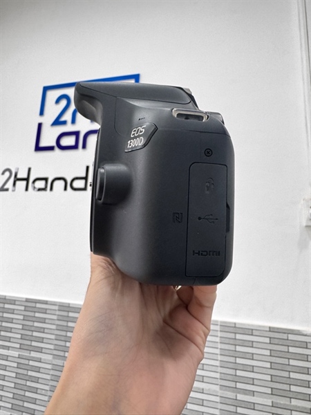 Máy ảnh Canon EOS 1300D - Màu đen - Ngoại hình: 98% - Body, kèm túi + sạc 1