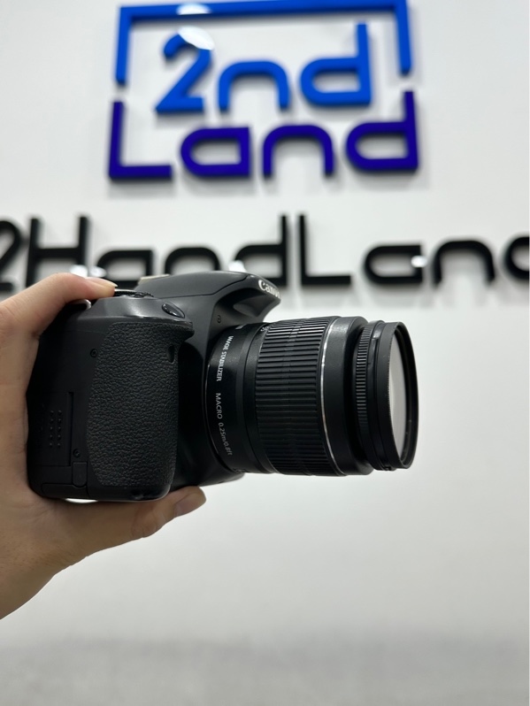 Máy ảnh Canon EOS 600D (Kiss X5) - Màu đen - Ngoại hình 97% - Màn ám hồng, Mất 1 nắp che bên cạnh Len - Kèm sạc + 1 pin + Lens canon EF-S 18-55mm 1:3.5-5.6 IS II