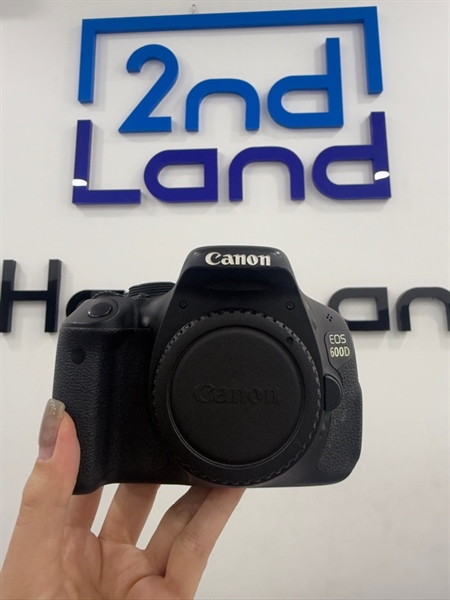 Máy ảnh Canon EOS 600D - Màu đen - Ngoại hình 97% - Tối màn - Kèm thẻ 16GB , 1 pin , 1 sạc