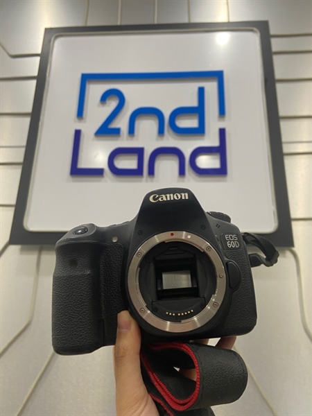 Máy ảnh Canon EOS 60D - Màu đen - Ngoại hình: 98% - Gương lật trầy - Kèm pin + sạc