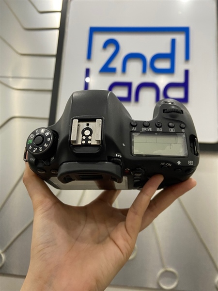 Máy ảnh Canon EOS 6D - Màu đen - Ngoại hình: 98% - Màn rộp bụi, lỗi màn - Kèm 1 pin + sạc 2