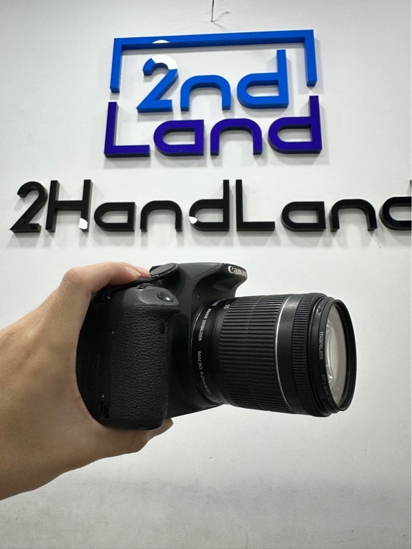 Máy ảnh Canon EOS 700D - Màu đen - Ngoại hình 97% - Kính nhắm bụi, màn ám phản quang, mất nắp đậy cao su - Kèm sạc + Túi + 2 pin + Lens Kit Canon EF-S 18-55mm 1:3.5-5.6 IS STM