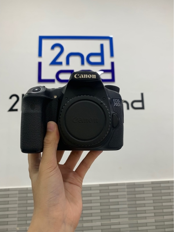 Máy ảnh Canon EOS 70D - 27k shoot - Màu đen - Ngoại hình: 98% - Fullbox