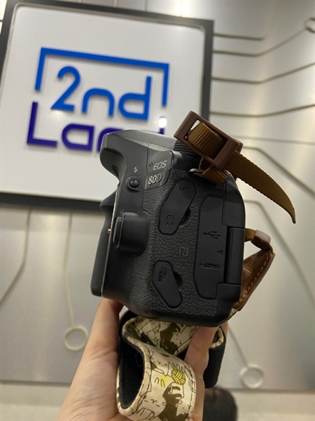 Máy ảnh Canon EOS 80D - Màu đen - Ngoại hình: 98% - Kèm 1 pin + sạc 1