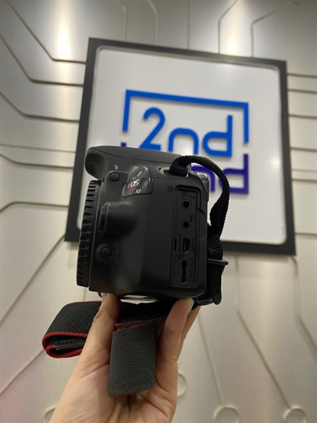 Máy ảnh Canon EOS Kiss X7 - Màu đen - Ngoại hình: 98% - Kèm túi + sạc 1