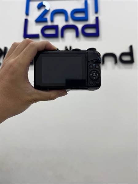 Máy ảnh Canon EOS M3 - Màu đen - Ngoại hình 96% - Hết pin CMOS, màn tối góc nhẹ - Kèm lens Canon EF-M 18-55mm f/3.5-5.6 IS STM + 1 pin + 1 sạc 2