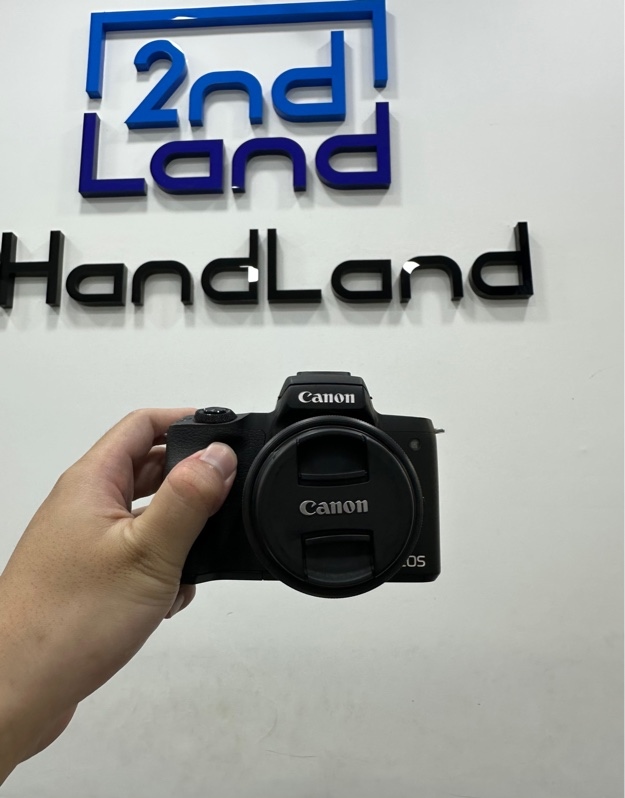 Máy ảnh Canon EOS M50 - Màu đen - Ngoại hình 98% - Mất phần cao su nắp pin - Kèm túi + 1 Sạc + 1 Pin + Lens kit Canon zoom EF-M 15-45mm 1:3.5-6.3 IS STM + Thẻ nhớ 16Gb