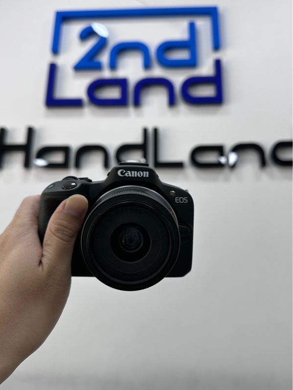 Máy ảnh Canon EOS R50 - Màu đen - Ngoại hinh 99% - Fullbox + Kèm lens RF-S18-45mm f/4.5-6.3 IS STM