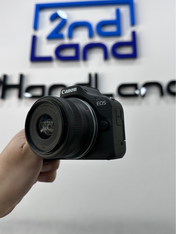 Máy ảnh Canon EOS R50 - Màu đen - Ngoại hinh 99% - Fullbox + Kèm lens RF-S18-45mm f/4.5-6.3 IS STM