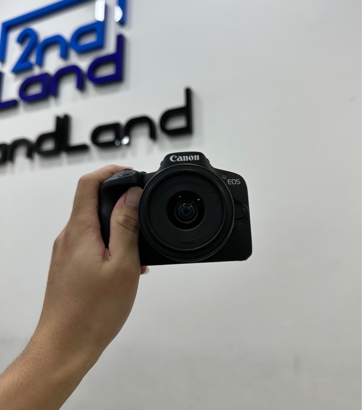 Máy ảnh Canon EOS R50 - Màu đen - Ngoại hình 99% - Kèm box + Sạc + 1 pin + Lens Canon RF-S18-45mm F4.5-6.3 IS STM