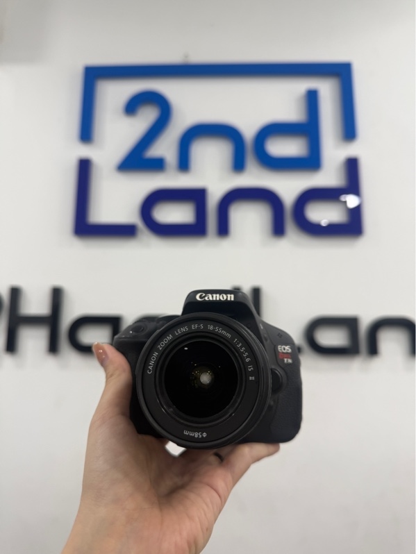 Máy ảnh Canon EOS Rebel T3i - Màu đen - Ngoại hình 97% - 9k Shot - Màn tối , màn hồng , kính ngắm dơ nhẹ - Kèm túi , sạc , 1 pin , dây mini hdmi , , lens Canon EF-S 18-55mm f/3.5-5.6 IS II