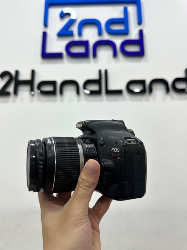 Máy ảnh Canon Kiss X4 ( EOS 550D ) - Màu đen - Ngoại hình 97% - Kèm sạc + 1 pin + 1 thẻ 8GB + Lens kits 18-55mm 3.5-5.6 IS mờ sương nhẹ
