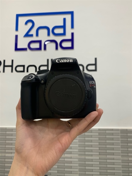 Máy ảnh Canon Kiss X50 - Màu đen - Ngoại hình: 98% - Màn ám vàng dưới 20 điểm chết sensor - Body, kèm sạc linh kiện