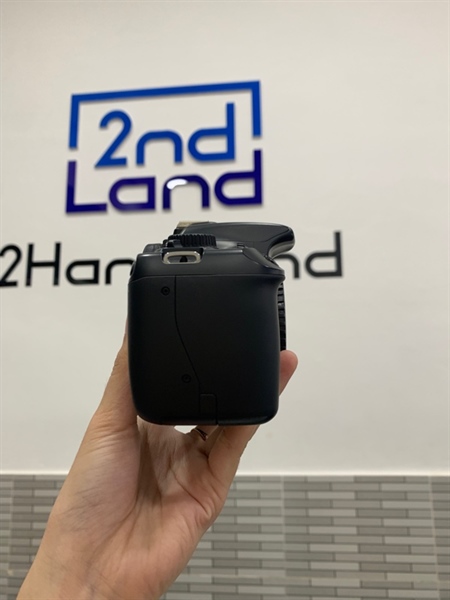 Máy ảnh Canon Kiss X50 - Màu đen - Ngoại hình: 98% - Màn ám vàng dưới 20 điểm chết sensor - Body, kèm sạc linh kiện 1