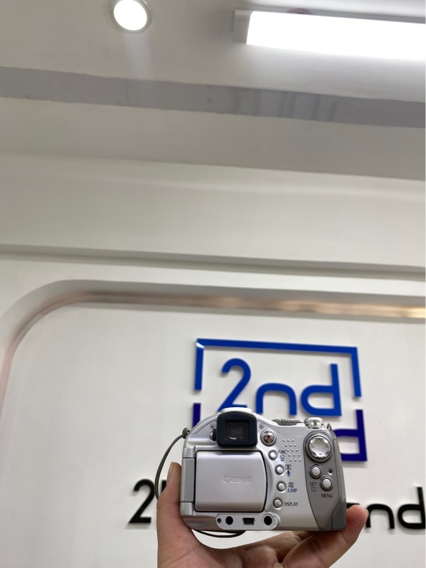 Máy ảnh Canon Powershot S1-IS - Màu bạc - Ngoại hình 97% - móp hở đèn flash - Kèm Box, 4 pin, dock sạc, đầu đọc thẻ nhớ, cáp kết nối, 1 thẻ nhớ, 3 đĩa