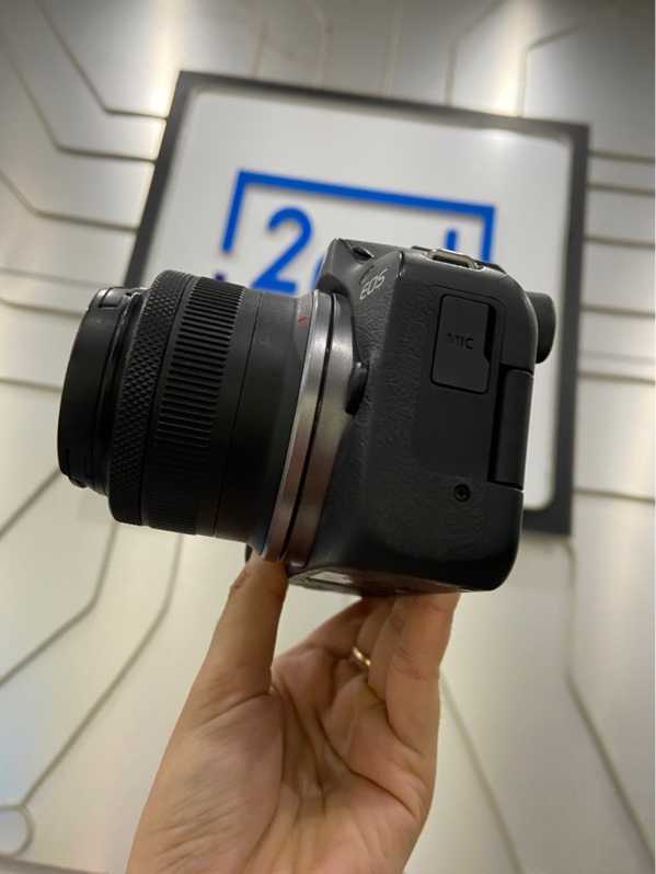Máy ảnh Canon R50 - Màu đen - Ngoại hình: 98% - Kèm pin + sạc + kit RF-S 18-45mm