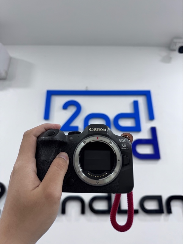 Máy ảnh Canon R6 mark 2 - 30k shot - Màu đen - Ngoại hình 98% - Kèm 1 pin, 1 thẻ 64gb, sạc, túi