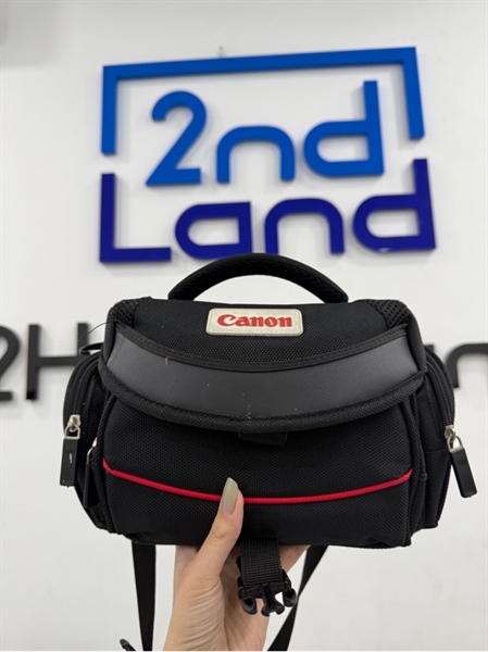 Máy ảnh Canon Rebel T6 (1300D) - Màu đen - Ngoại hình 97% - - Kèm 1 thẻ nhớ 8GB , 1 sạc , 1 pin , túi đựng