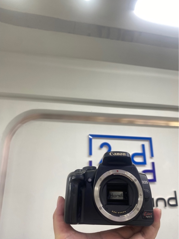 Máy ảnh Canon Rebel XTi (400D) - Màu đen - Ngoại hình 97% - Mất nắp hông, nứt ống ngắm , rễ tre màn lật, bụi trong màn hình liveview - Kèm túi, 2 pin ( 1 pin hãng, 1 pin ngoài ), sạc - SẢN PHẨM LỖI KHÔNG BẢO HÀNH