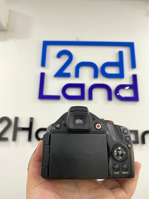 Máy ảnh Canon SX30 IS - lens 4.3 - 150.5mm 1:2.7-5.8 USM - Màu đen - Ngoại hình 97% - lens mốc , lens có vết xước nhỏ, màn tối viền, nút zoom rỉ sét- Kèm túi , 2 pin , 1 dock sạc , 1 thẻ nhớ 2GB