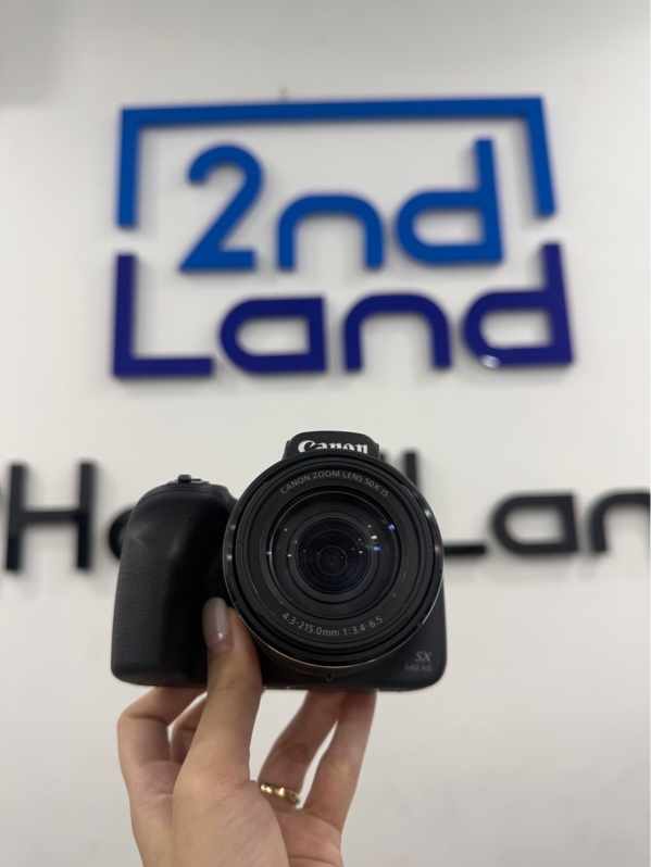 Máy ảnh Canon SX540HS - Màu đen - Ngoại hình 98% - trầy xước ít - Kèm 1 pin , 1 sạc , thẻ 16gb