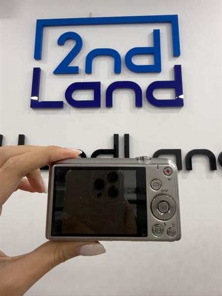 Máy ảnh Casio Exilim EX-ZS26 - Màu bạc - Ngoại hình 96% - Màn ám vàng nặng , đốm , màn trầy , kẹt nắp pin , lens mốc - Kèm 1 sạc linh kiện , 1 pin , 1 thẻ 2GB 1