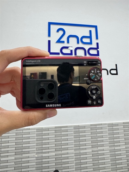 Máy ảnh Digital Samsung SL202 - Màu hồng - Ngoại hình: 98% - Bụi trong nhẹ - Body, kèm sạc + túi + thẻ nhớ 2 GB 2