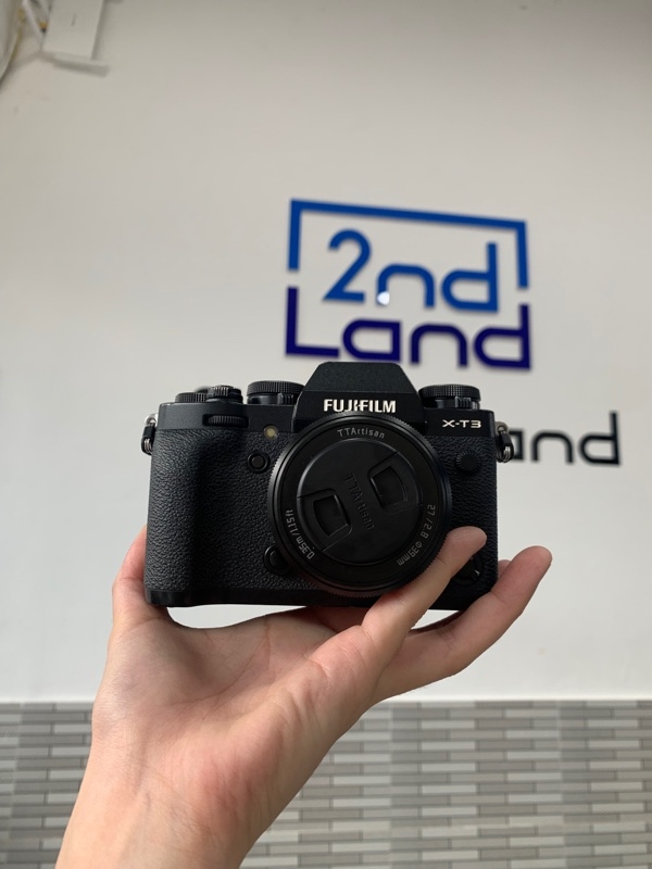 Máy ảnh Fujflim X-T3 - 7k shot - Màu đen - Ngoại hình: 98% - Kèm 1 pin zin + 3 pin linh kiện + sạc + lens TTartisan 27mm f/2.8 AF