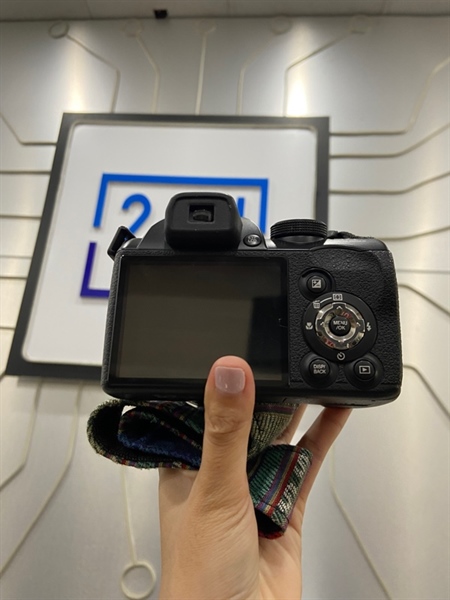 Máy ảnh Fujifilm Finepix S4500 - Màu đen - Ngoại hình: 97% - Màn ám vàng + hở sáng, loạn nút chế độ - Kèm sạc linh kiện 2