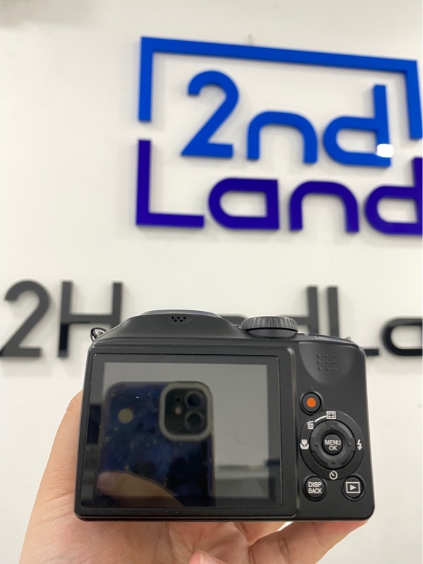 Máy ảnh Fujifilm Finepix S4800 - Màu đen - Ngoại hình 97% - Lens mốc nhẹ , hết CMOS , mất nắp HDMI - Kèm pin , sạc , túi