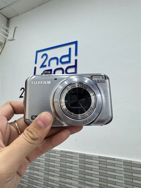 Máy ảnh Fujifilm Finepix SX300 - Màu bạc - Ngoại hình 98% - Body, kèm sạc