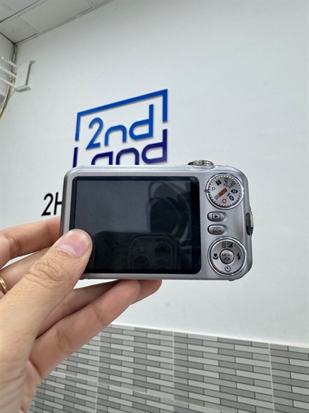 Máy ảnh Fujifilm Finepix SX300 - Màu bạc - Ngoại hình 98% - Body, kèm sạc 2