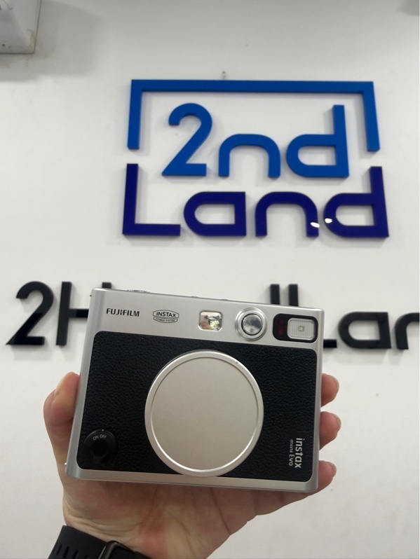 Máy ảnh Fujifilm instax mini evo - Màu xám - Ngoại hình 98% - Kèm Box , ốp , dây đeo , 9 tấm film