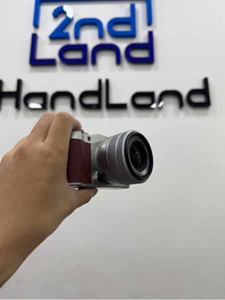 Máy ảnh Fujifilm X-A3 - Màu bạc - Ngoại hình 96% - Kèm sạc + 1 pin + 1 thẻ 16GB + Lens kit Fujifilm (Fujinon) XC 15-45mm F3.5-5.6 OIS PZ 1