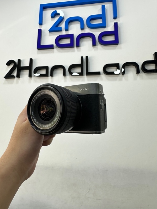Máy ảnh Fujifilm X-A7 - Màu xám đậm - Ngoại hình: 97% - Nút chỉnh khẩu độ lờn nhẹ - Kèm sạc + Lens kit 15 - 45mm bụi trong nhẹ + 1 pin