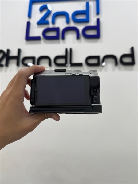 Máy ảnh Fujifilm X-A7 - Màu xám đen - Ngoại hình 97% - Kèm sạc + 1 pin + 1 thẻ 16GB + Lens Fujifilm XC 15-45mm f/3.5-5.6 OIS PZ 2