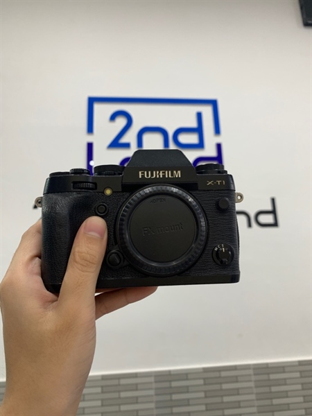 Máy ảnh Fujifilm X-T1 - Màu đen - Ngoại hình: 97% - đã thay grip da - Body, kèm 2 pin + 1 sạc