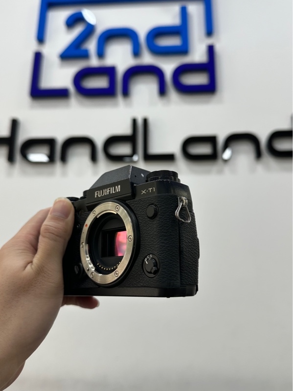 Máy ảnh Fujifilm X-T1 - Màu đen - Ngoại hình 97% - Sensor bụi, màn ám viền bung cao su - Kèm 1 pin + 1 sạc