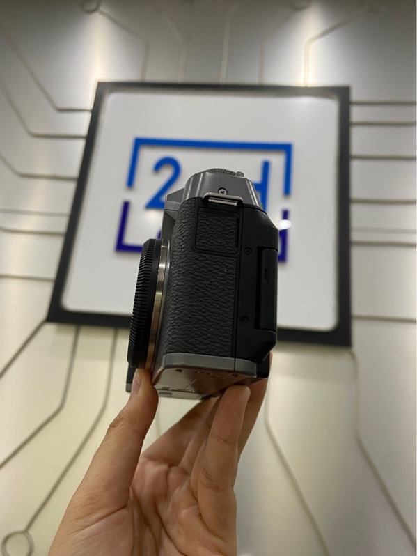 Máy ảnh Fujifilm X-T200 - Màu đen - Ngoại hình: 98% - Kèm box, 1 pin, Lens kit Super EBC XC 15-45mm 1:3.5-5.6